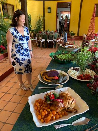 Uma imagem contendo interior, comida, mesa

Descri��o gerada automaticamente