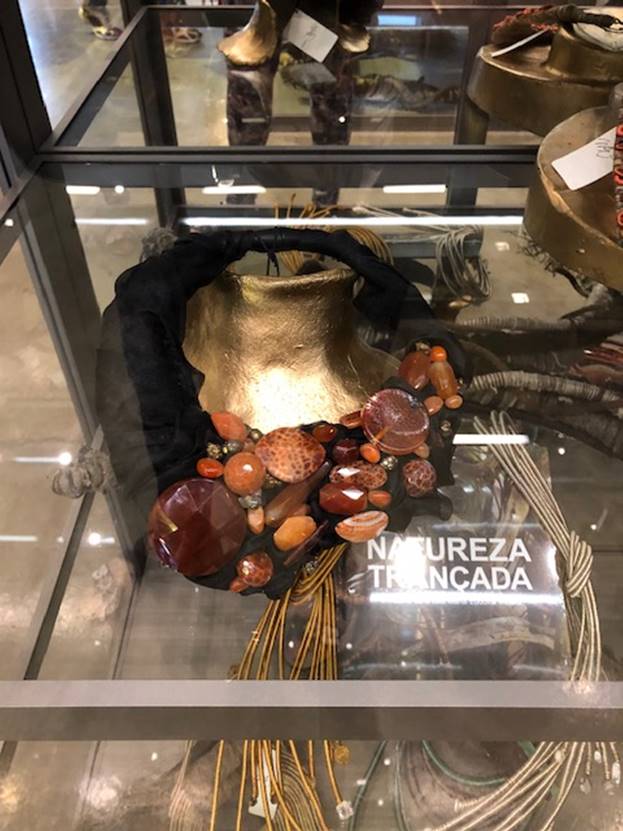 Uma imagem contendo interior, arm�rio

Descri��o gerada automaticamente